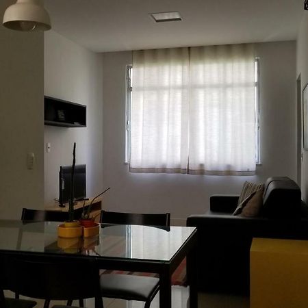 Apartamento Em Copacabana - Rua Bolivar - 2 Quartos - Excelente Localizacao Рио де Жанейро Екстериор снимка