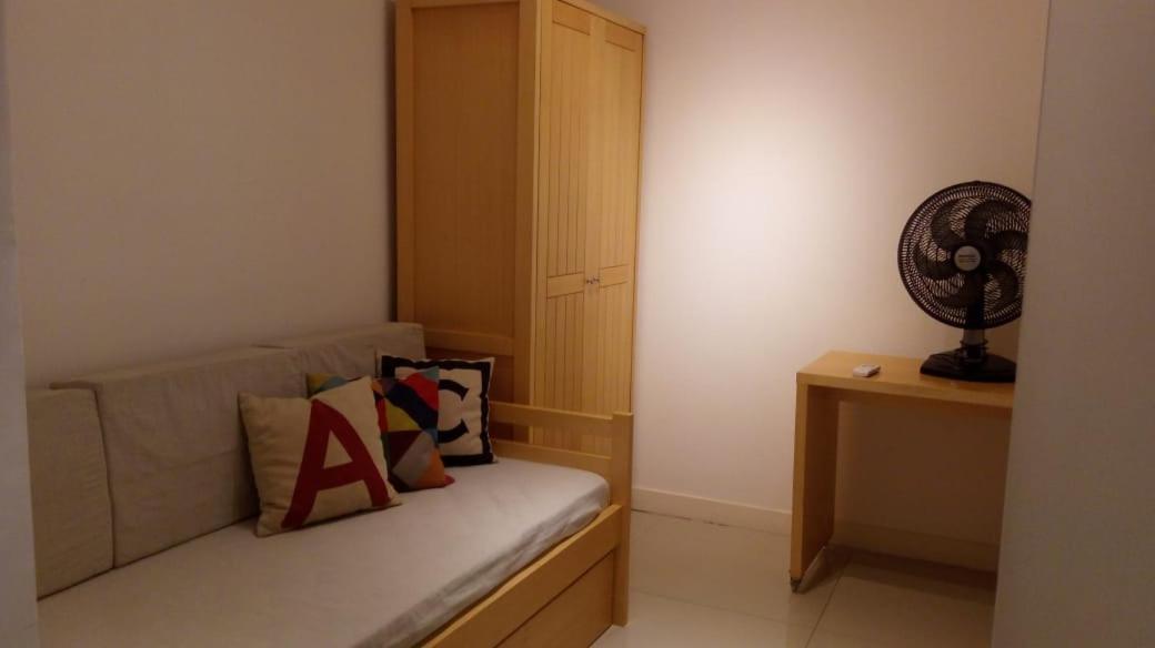 Apartamento Em Copacabana - Rua Bolivar - 2 Quartos - Excelente Localizacao Рио де Жанейро Екстериор снимка