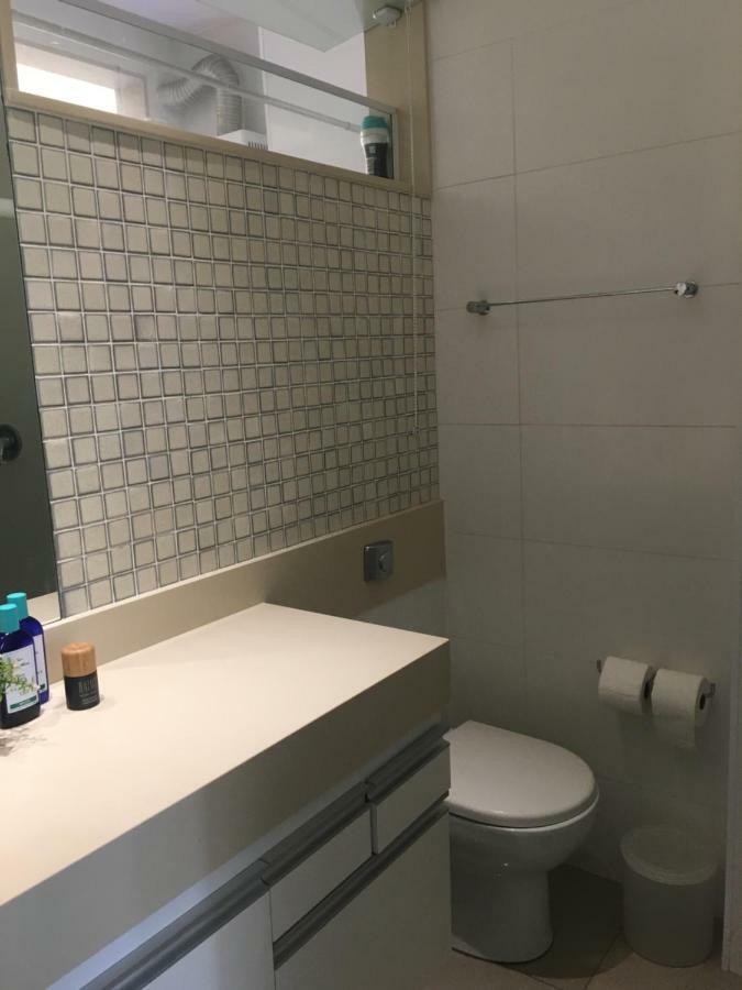 Apartamento Em Copacabana - Rua Bolivar - 2 Quartos - Excelente Localizacao Рио де Жанейро Екстериор снимка