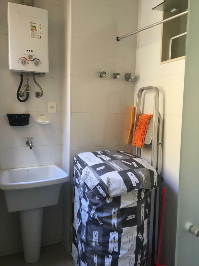 Apartamento Em Copacabana - Rua Bolivar - 2 Quartos - Excelente Localizacao Рио де Жанейро Екстериор снимка