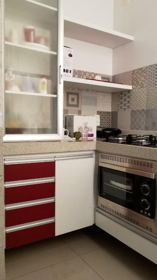 Apartamento Em Copacabana - Rua Bolivar - 2 Quartos - Excelente Localizacao Рио де Жанейро Екстериор снимка